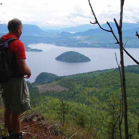 Hilltop Inn - Salmon Arm Eksteriør bilde