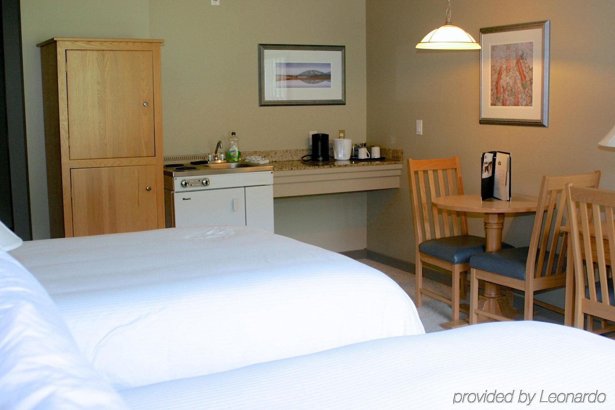 Hilltop Inn - Salmon Arm Eksteriør bilde