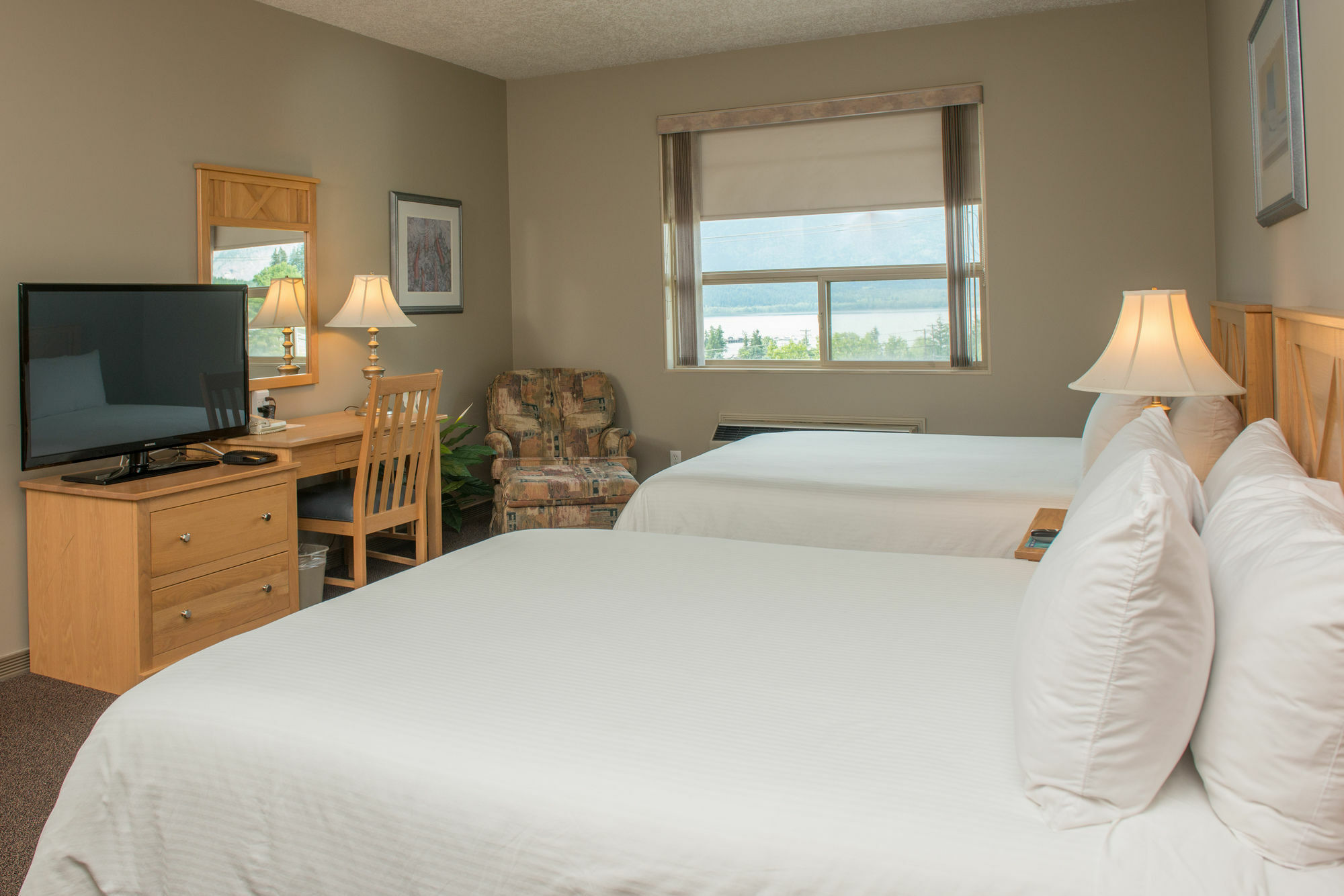 Hilltop Inn - Salmon Arm Eksteriør bilde