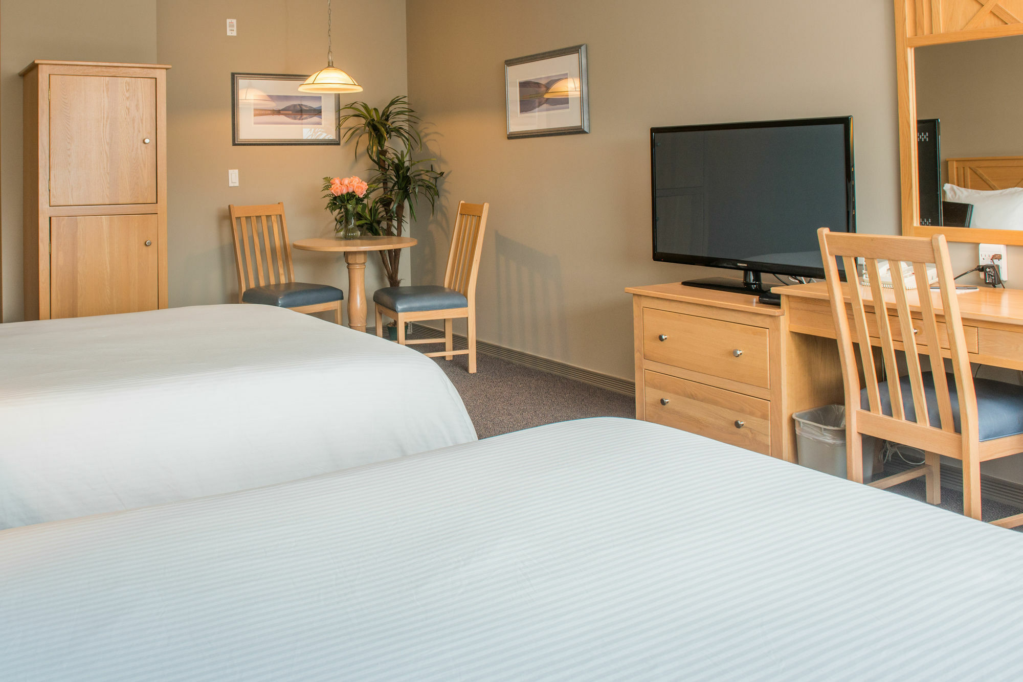 Hilltop Inn - Salmon Arm Eksteriør bilde