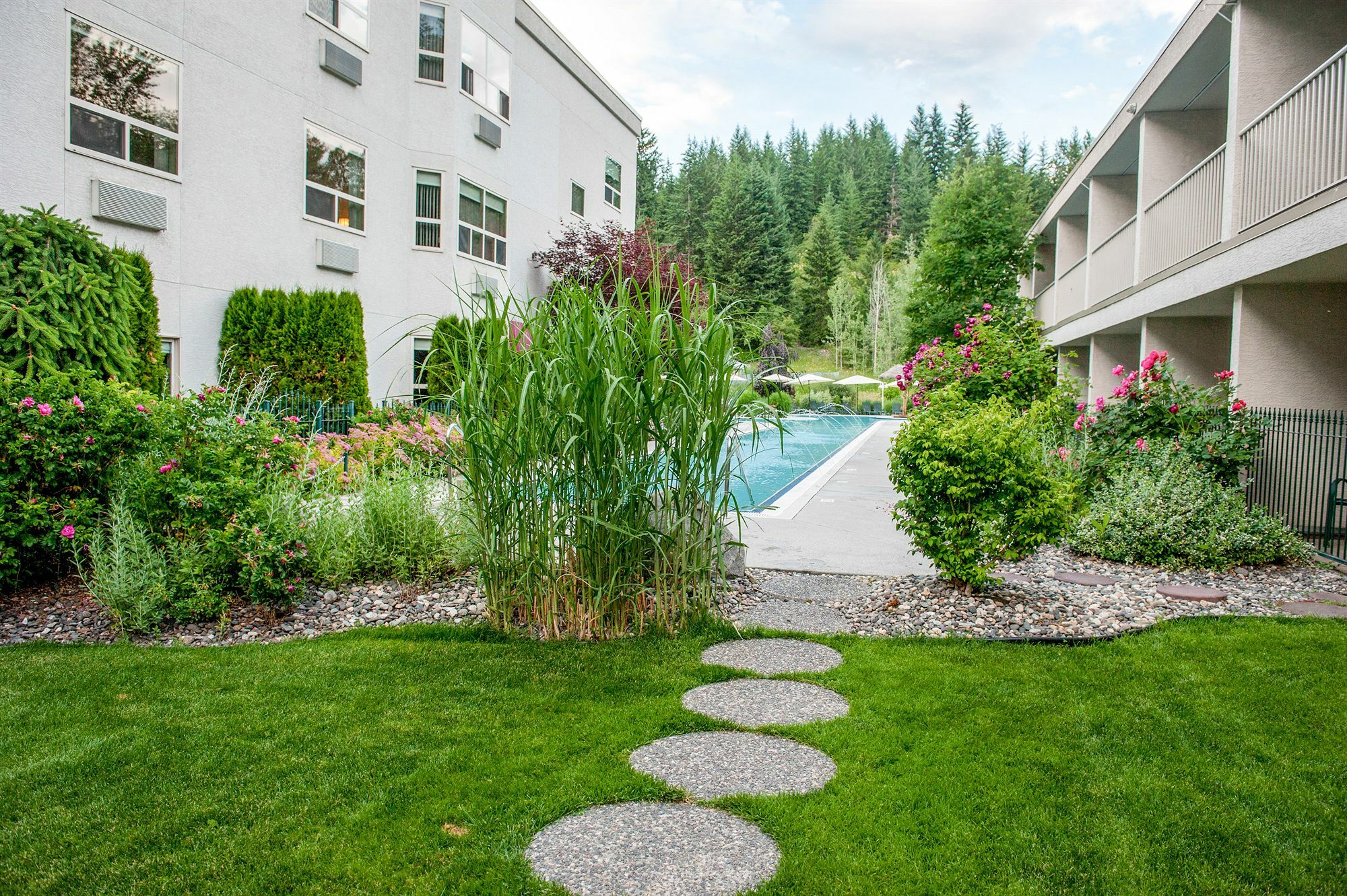Hilltop Inn - Salmon Arm Eksteriør bilde