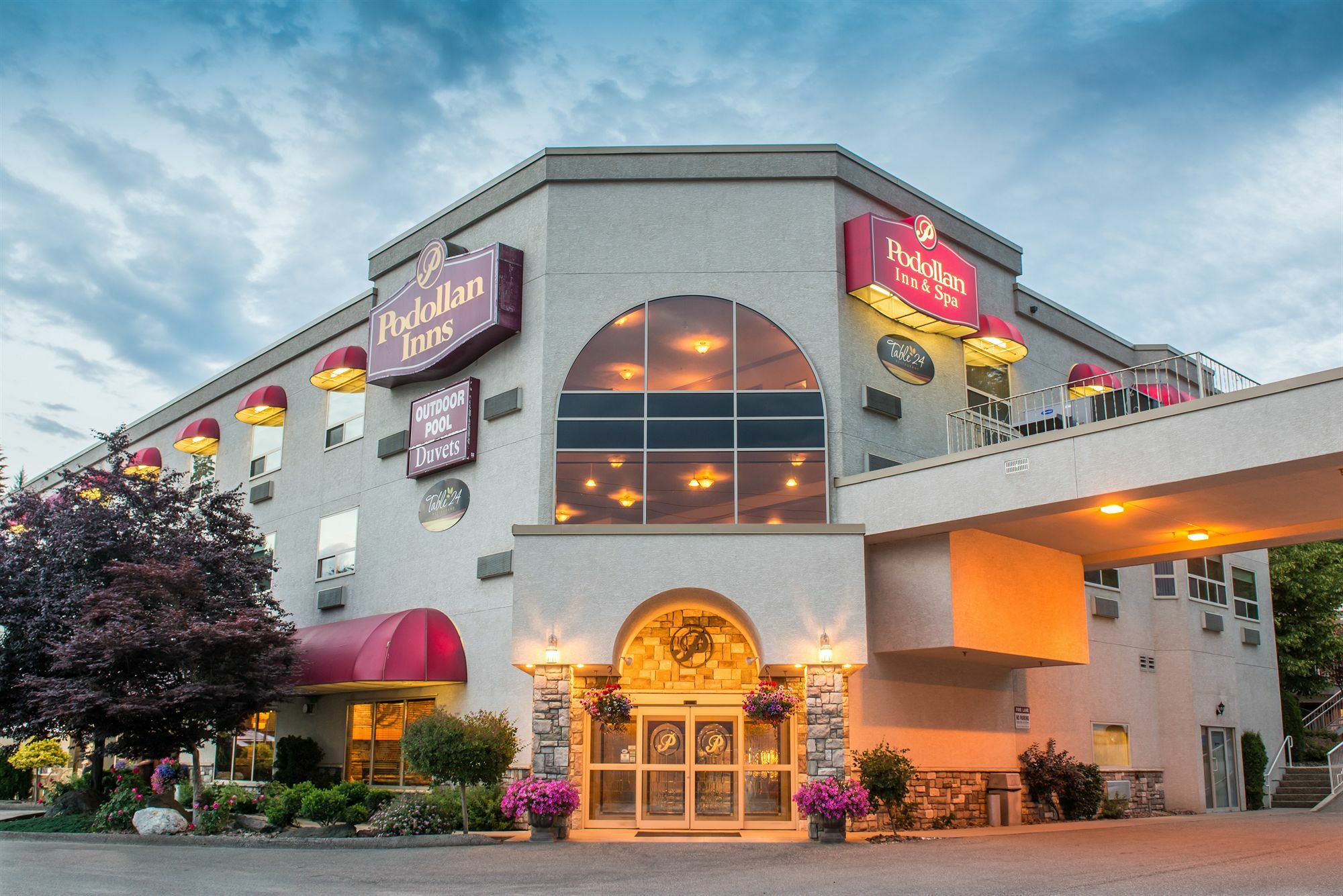 Hilltop Inn - Salmon Arm Eksteriør bilde