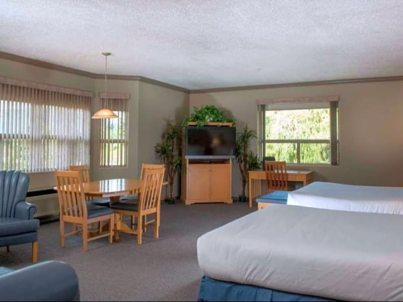Hilltop Inn - Salmon Arm Eksteriør bilde